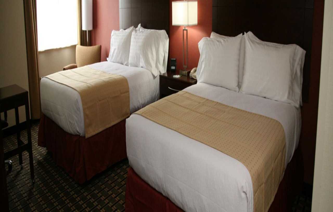 Holiday Inn New London By Ihg Экстерьер фото